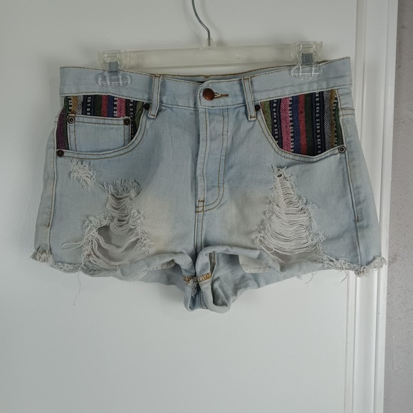 XXI Denim Shorts Womens 28 Distressed Boho Festival Aztec Pockets Light Wash - Picture 1 of 11